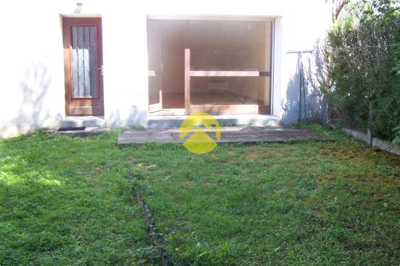 ENSEMBLE DE 3 MAISONS LOUEES