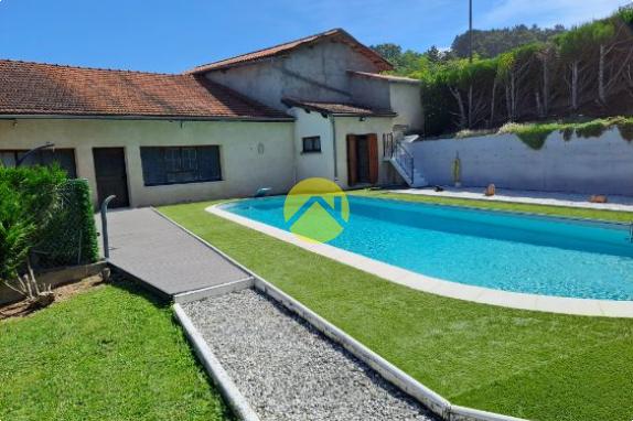 Belle propriété avec piscine