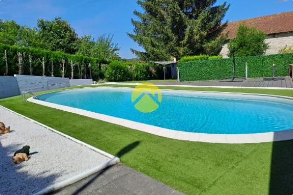 Belle propriété avec piscine