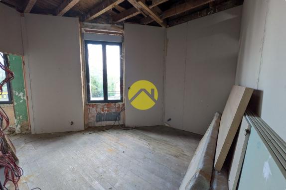 Maison T 3 à renover