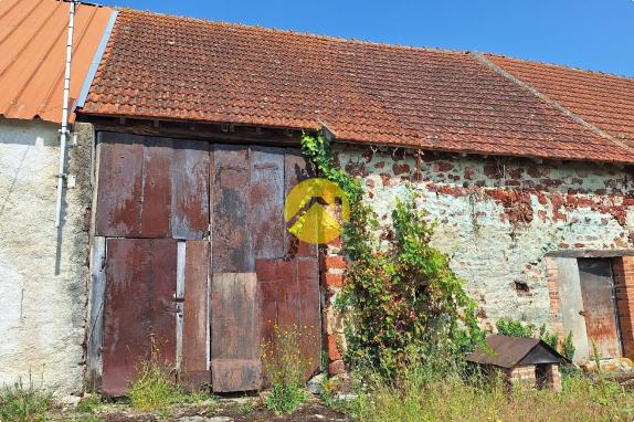 MAISON A RENOVER EN CAMPAGNE