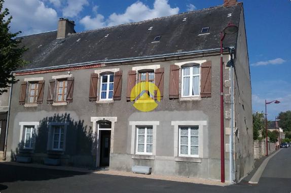 Grande maison de bourg!