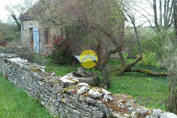 Maison / Pavillon Sancoins, 2 pièces à vendre