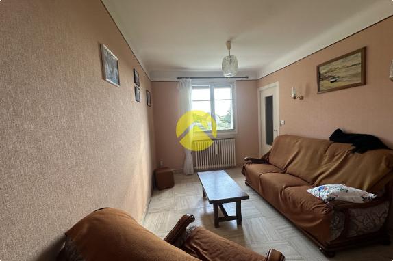 PAVILLON SUR SOUS-SOL 71 M² 