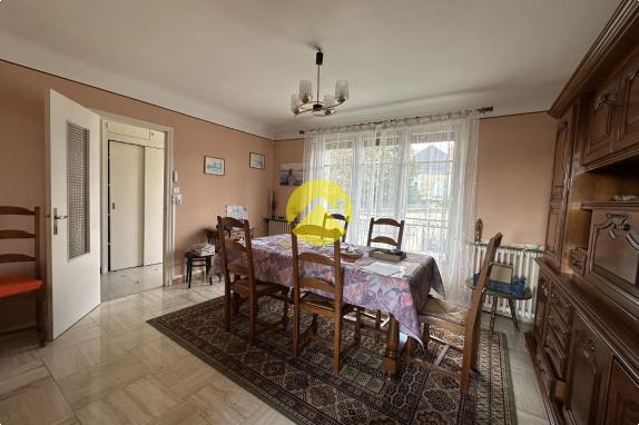 PAVILLON SUR SOUS-SOL 71 M² 