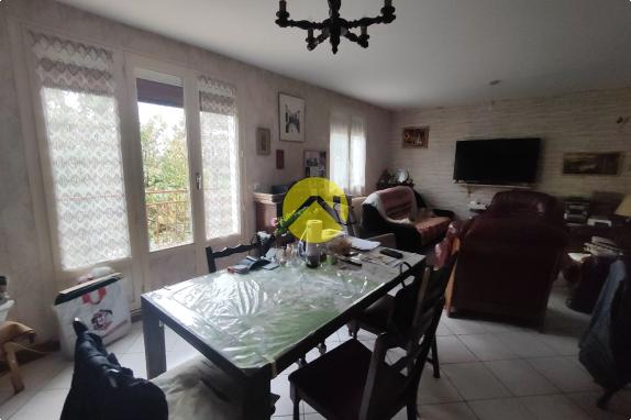 PAVILLON SUR SOUS-SOL 71 M² 