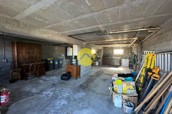PAVILLON SUR SOUS-SOL  58M² 