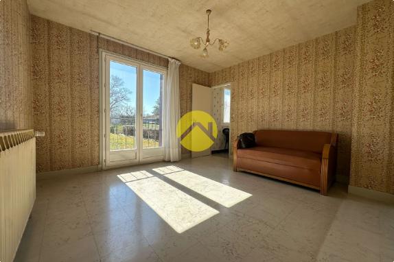 PAVILLON SUR SOUS-SOL  58M² 