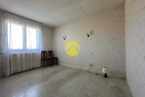 PAVILLON SUR SOUS-SOL  58M² 