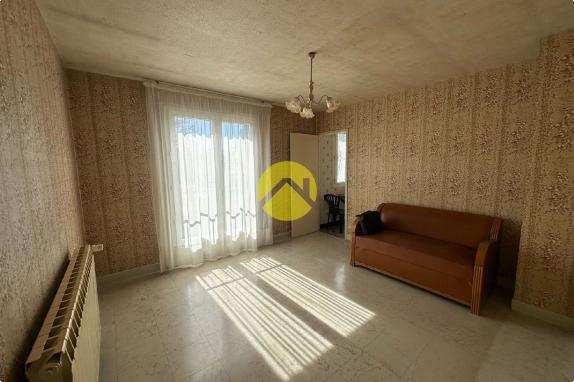 PAVILLON SUR SOUS-SOL  58M² 