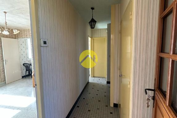 PAVILLON SUR SOUS-SOL  58M² 
