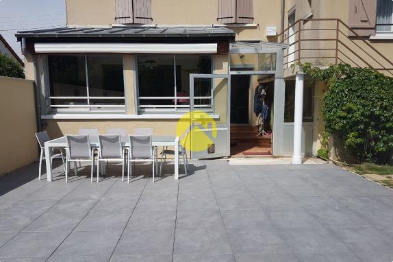 VARENNES-VAUZELLES 180m² 