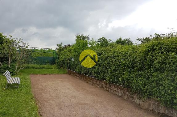 VARENNES-VAUZELLES 180m² 