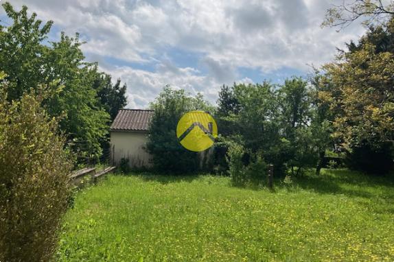Terrain à bâtir de 1807 m²