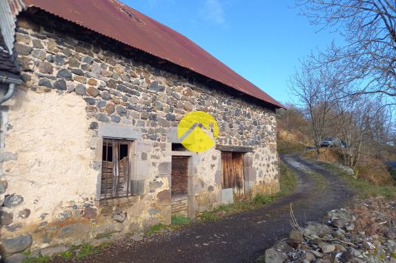 Maison, Grange à réhabiliter. 