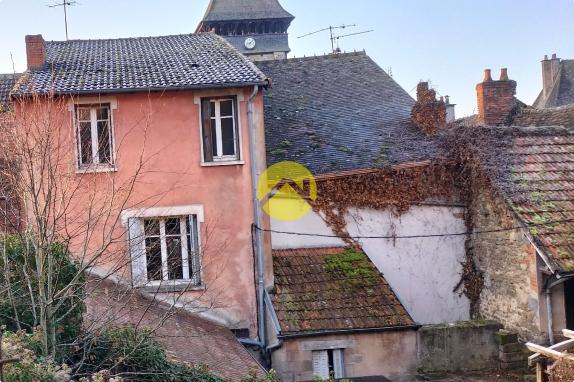 MAISON AVEC JARDIN ET GARAGE