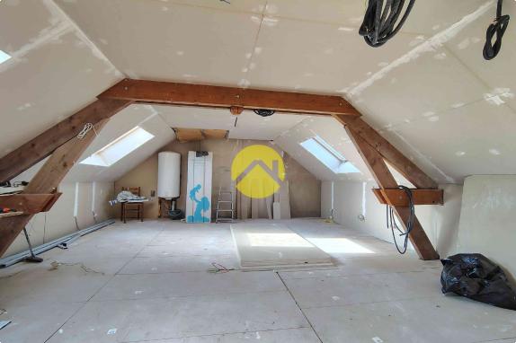 Maison+Grange sur 1 ha !