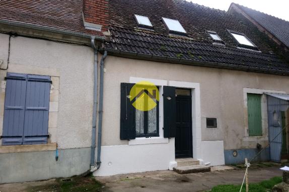 JOLIE  MAISON  EN CENTRE VILLE