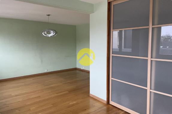 Apt avec parking et cave