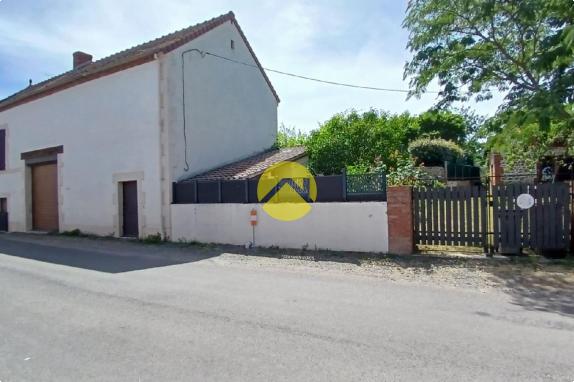 Maison avec dépendances