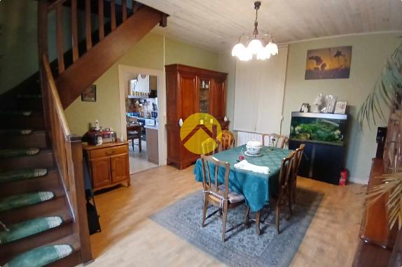 Maison avec dépendances