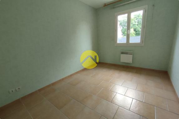 PLAIN-PIED, PROCHE COMMODITES