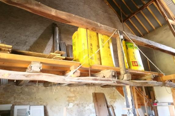 BELLE MAISON EN COURS DE RENOVATION