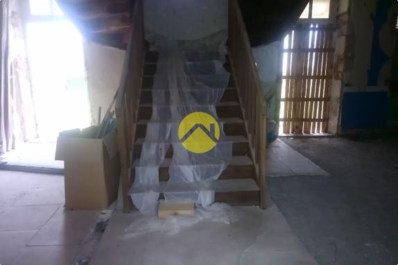 BELLE MAISON EN COURS DE RENOVATION