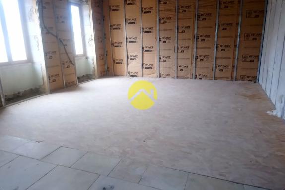 BELLE MAISON EN COURS DE RENOVATION