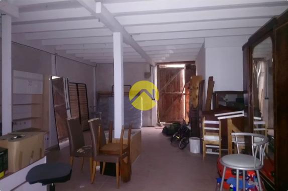 BELLE MAISON EN COURS DE RENOVATION