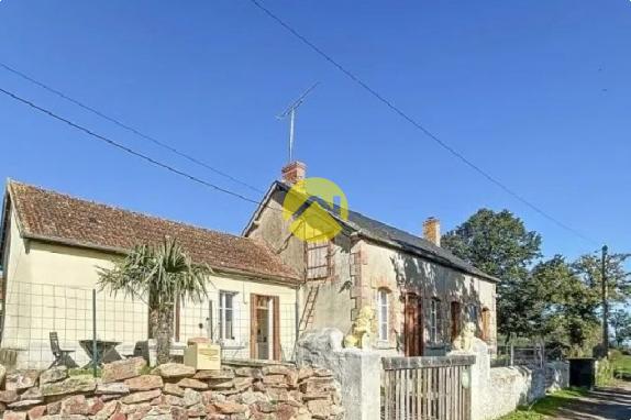 MAISON DE CAMPAGNE DANS UN JOLI VILLAGE
