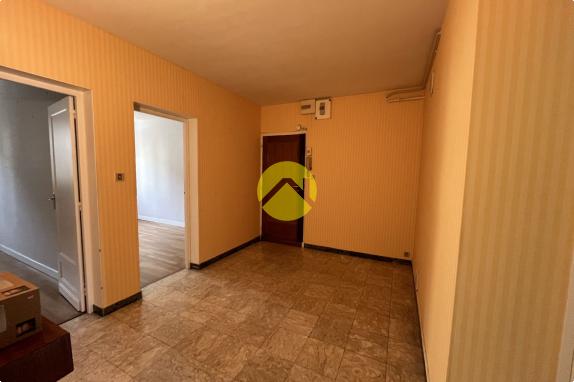 APPARTEMENT AVEC GARAGE