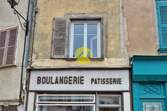 MAISON ET DÉPENDANCES
