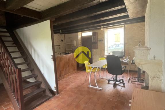 Petite maison au bord du lac 
