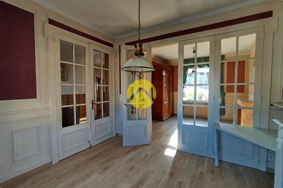  Grande maison bourgeoise au charme intemporel