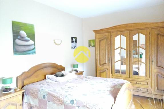 CHARMANTE MAISON 162 M2 SUR + d'1 Ha (BIEN RARE)