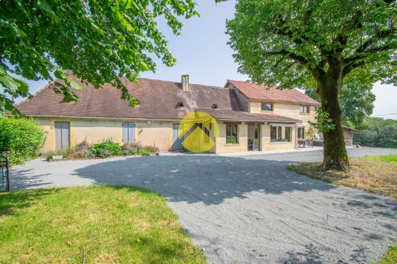 Fermette / Longere   de plus  1 Ha Le buisson de cadouin, 8 pièces à vendre