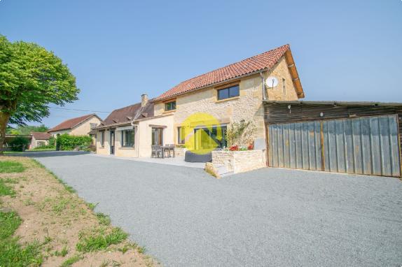 Maison rénovée sur 14235m2