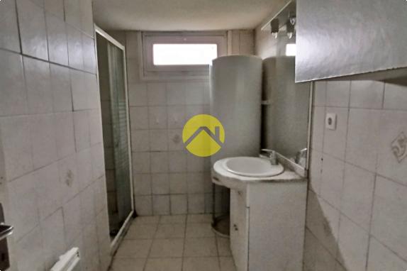 Charmante maison de plain-pied à rénover, située en campagne