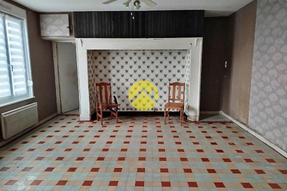 Charmante maison de plain-pied à rénover, située en campagne