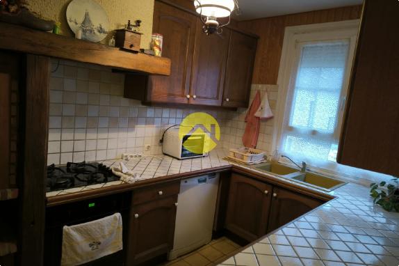 Maison d'habitation sur sous-sol
