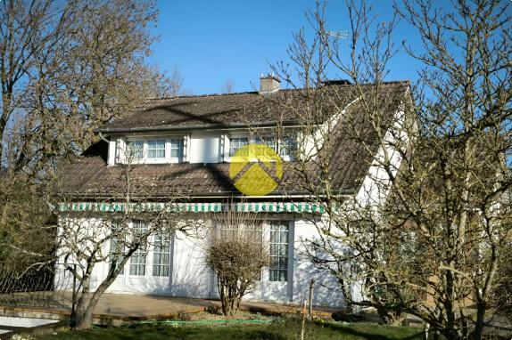 Maison d'habitation sur sous-sol