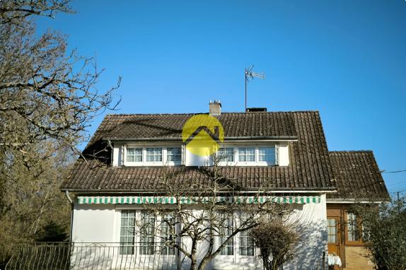 Maison d'habitation sur sous-sol