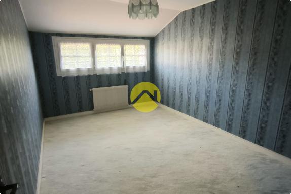 Maison d'habitation sur sous-sol
