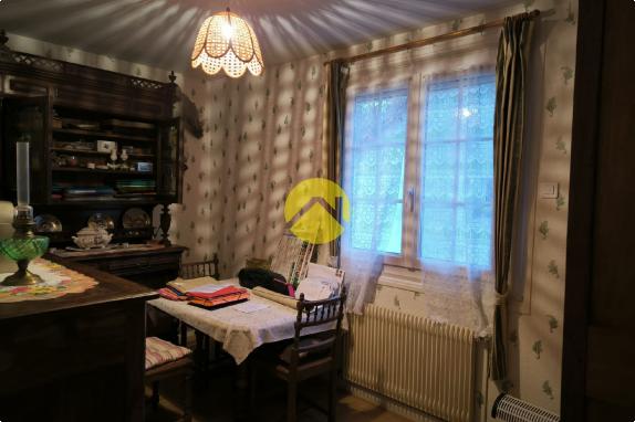 Maison d'habitation sur sous-sol