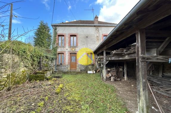 MAISON DE VILLAGE