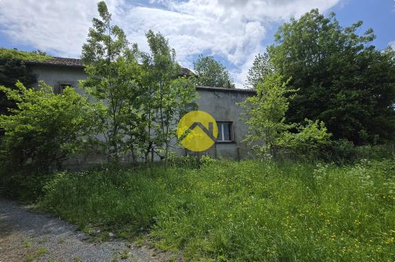 MAISON EN PIERRE