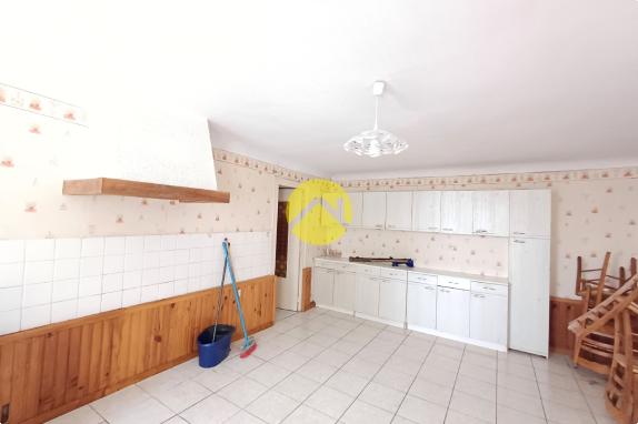 LONGERE - Terrain 7000 M2 (Rare)