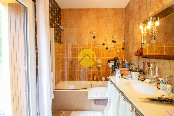 Magnifique maison sur 2.7Ha