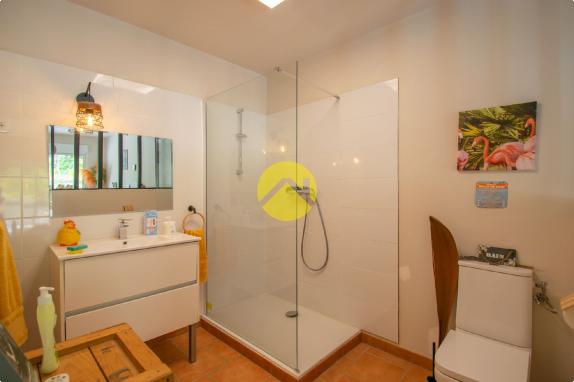 Magnifique maison sur 2.7Ha